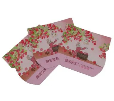 die-cut facial mask bag